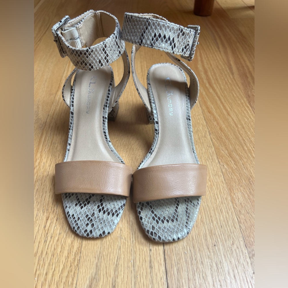 Chinese Laundry 2 1/2 inch block heel